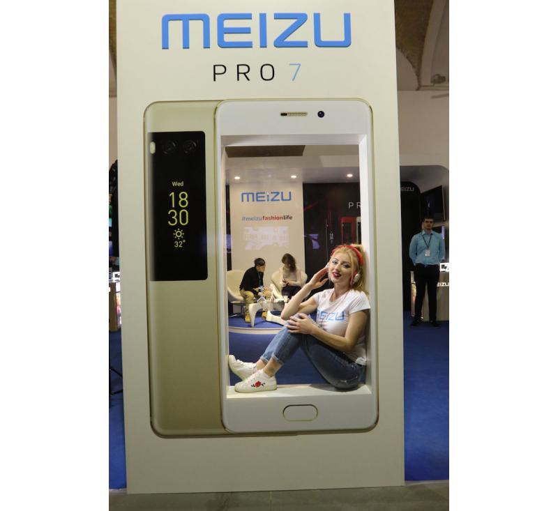 Виготовлення бренд-зони під ключ для "MEIZU"